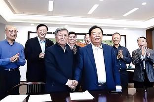 欧冠-阿森纳1-1埃因霍温头名收官 恩凯提亚破门埃尔内尼伤退+中柱